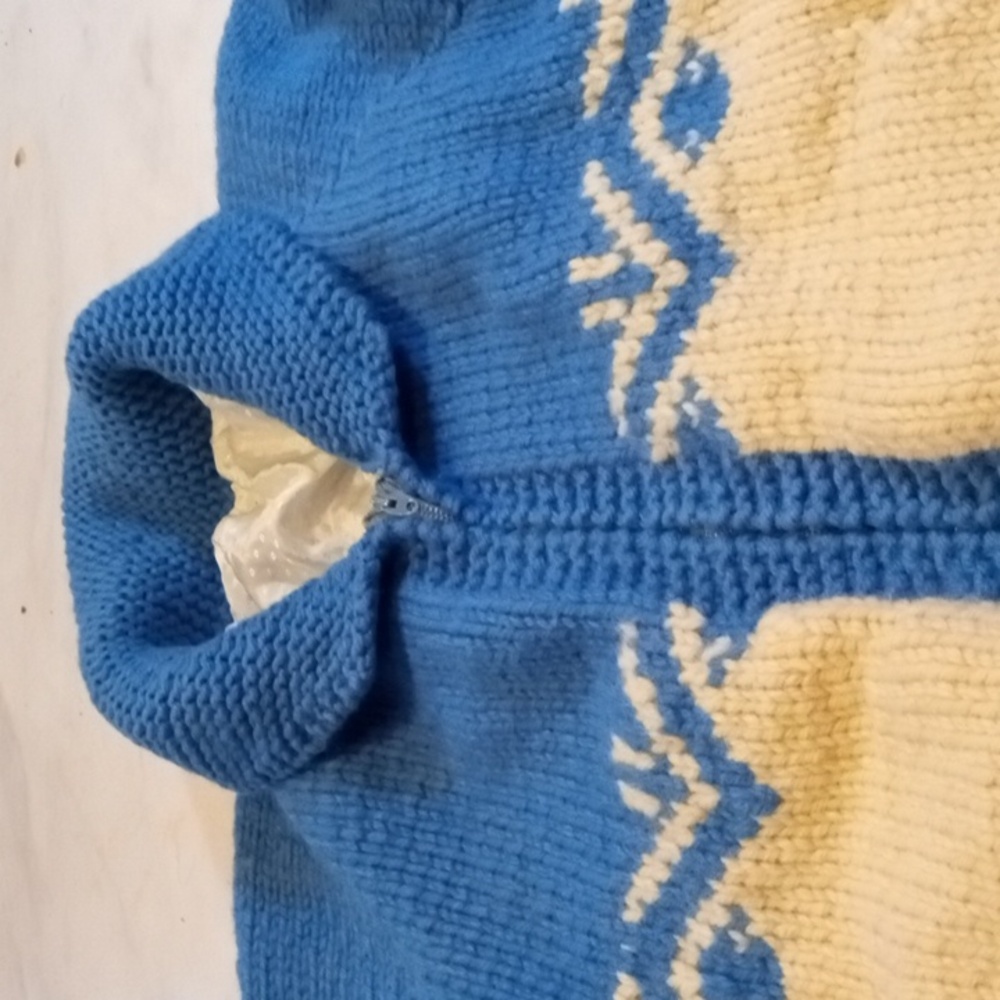 VTG Hand Knit cardigan Size L